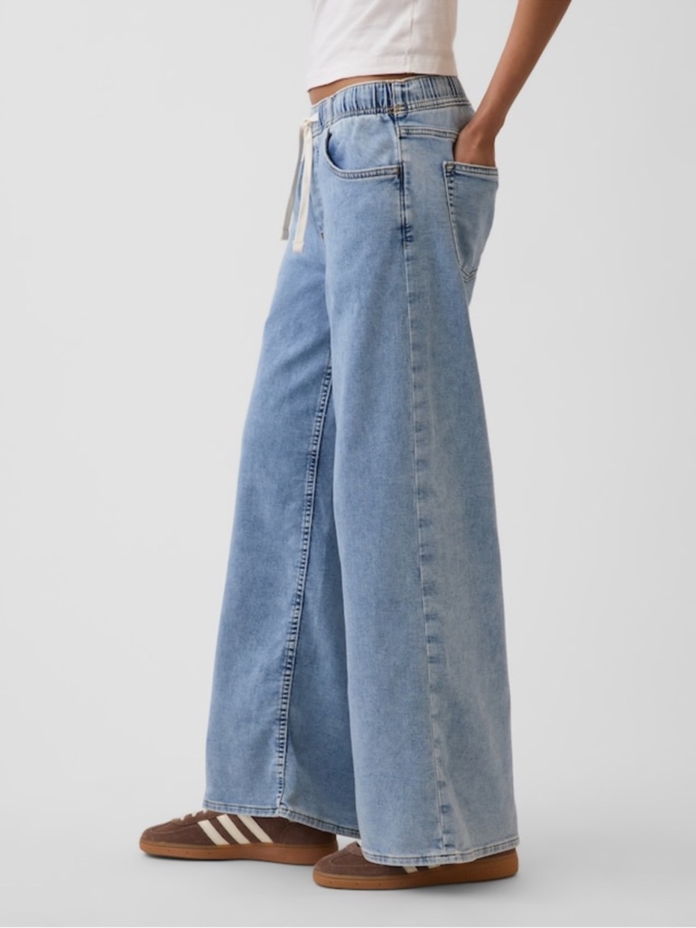 GAP Mid Rise Knit Easy Baggy Indigo Wide-Leg Drawstring Jeans - Picture 3 of 6
